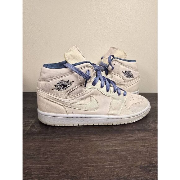 Nike Air Jordan 1 Mid SE Sanddrift Women’s Size 10 - Picture 1 of 7